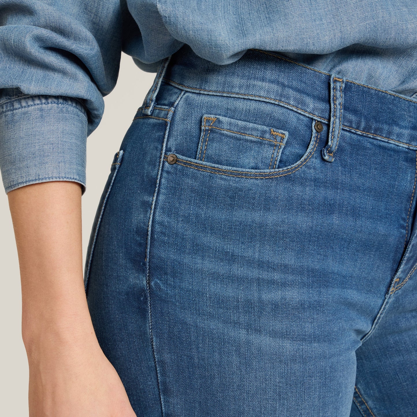 Mid Rise Slim Cropped Leg Logan Jeans